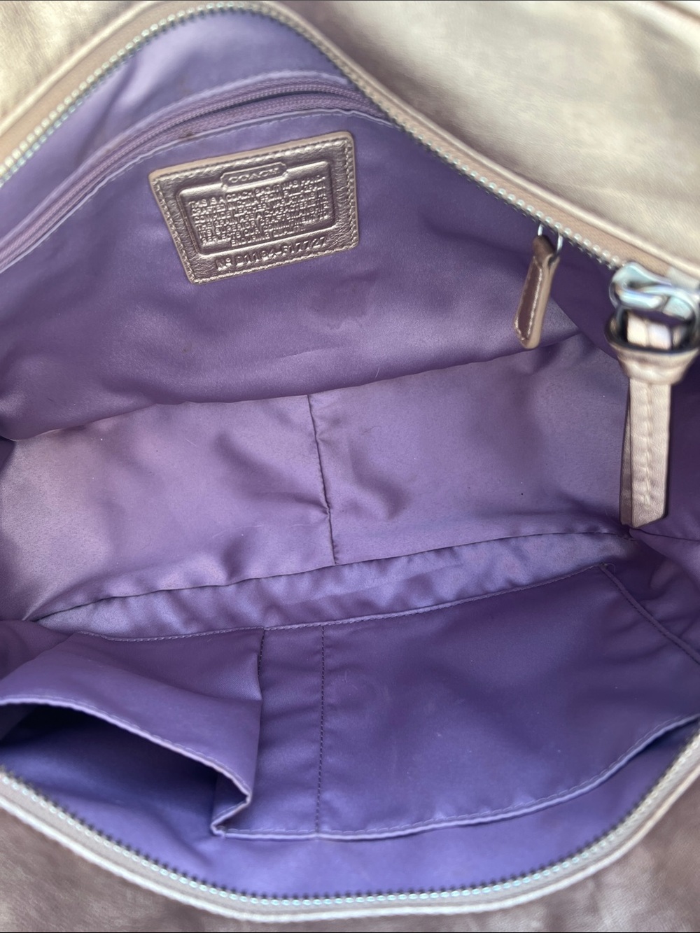 Coach Vintage Y2K East West Shoulder
Bag Metallic Rose Gold Signature Tote - Picture 8 of 17